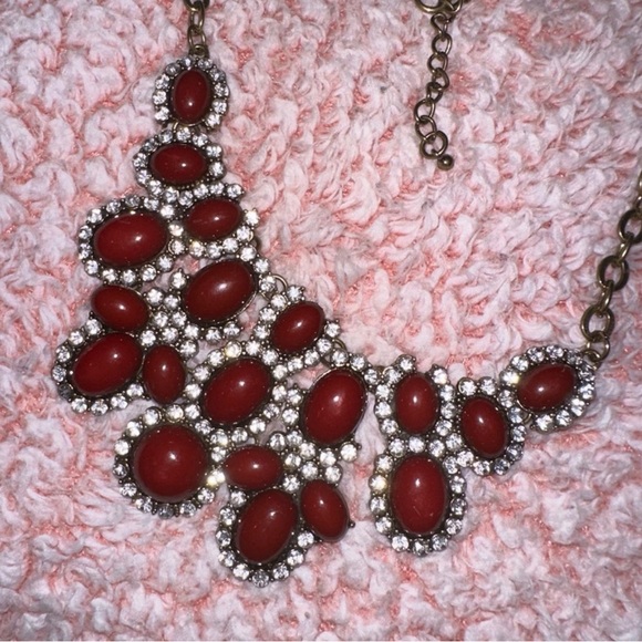Elegant Red/Burgundy Statement Necklace - Picture 2 of 7